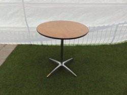 30 Short Round Cocktail Table (30 tall) Seats 2-4