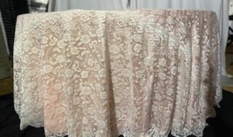 White Flower Lace Round Table Linen 120 (Fits Our 60in Roun