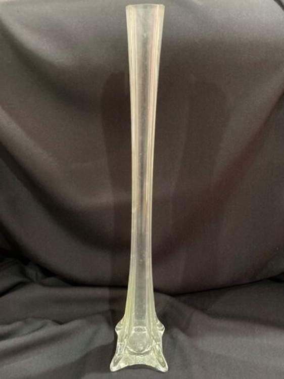 Eiffel Tower Glass Vase 16(CONTACT THE OFFICE TO BOOK)